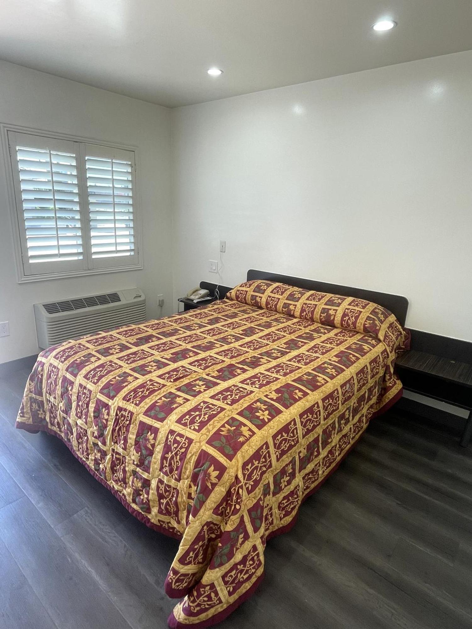 Newport Bay Inn Costa Mesa Zewnętrze zdjęcie